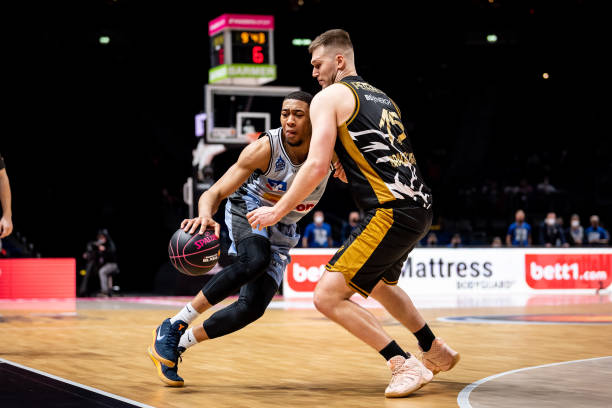 的表现将更 的表现将更