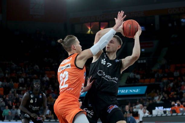 件有所发生 件有所发生