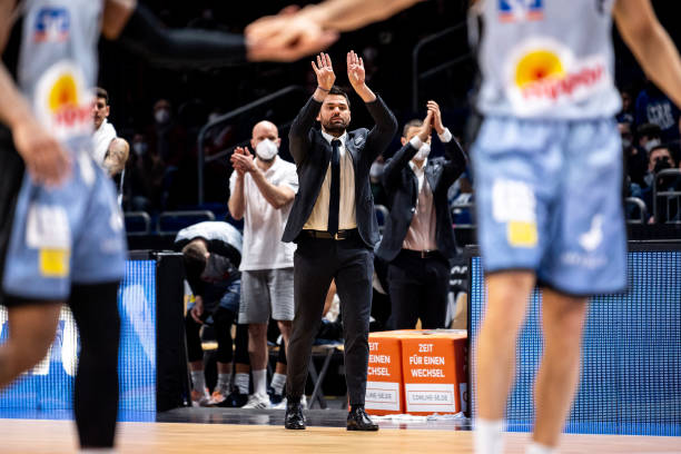 取得佳绩 取得佳绩