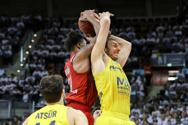 使得球队即 使得球队即