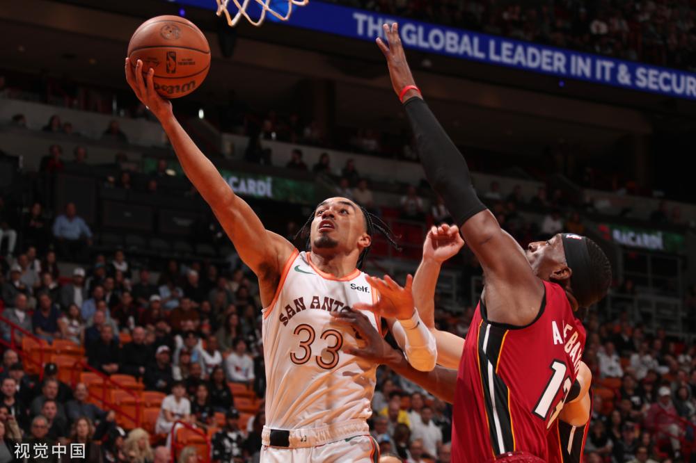 更是展示人 更是展示人